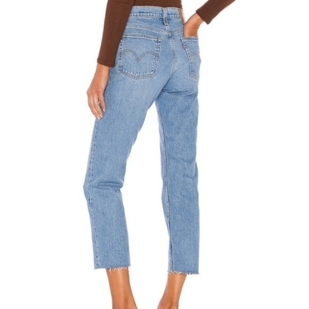 Levi's WEDGIE Premium High Rise Waisted Blue Denim Jeans - Picture 3 of 8